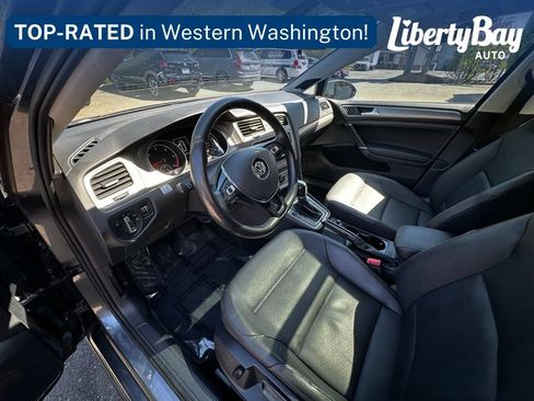 Used 2015 Volkswagen Golf TDI SE FWD image 14