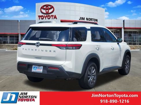 Used 2025 Nissan Pathfinder SV AWD/4WD image 6