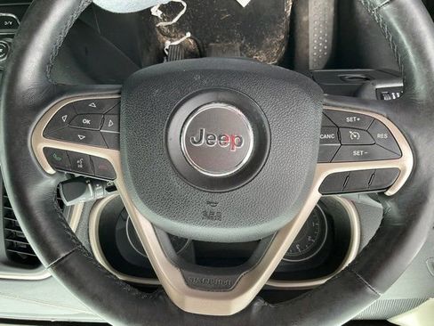 Used 2015 Jeep Cherokee Limited AWD/4WD image 24