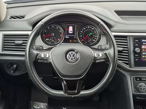 Used 2019 Volkswagen Atlas SE w/ Towing Package FWD image 13