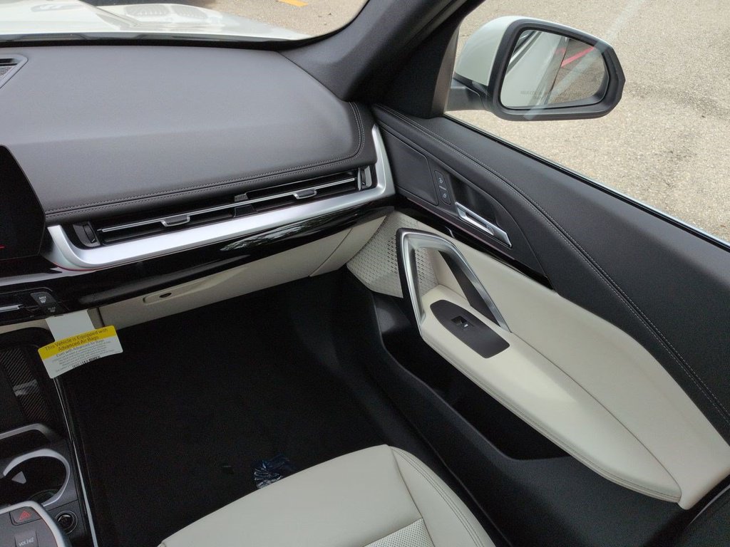 New 2027 BMW X1 xDrive28i AWD/4WD image 17