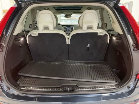 Certified 2024 Volvo XC90 B6 Ultimate w/ Protection Package image 10