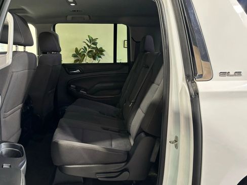 Used 2018 GMC Yukon XL SLE image 12