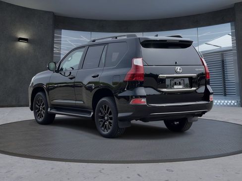 Used 2022 Lexus GX 460 AWD/4WD image 3
