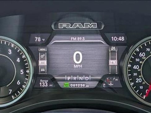 Used 2022 RAM 1500 Laramie AWD/4WD image 11