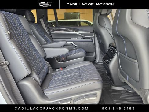 New 2026 Cadillac Escalade IQ Sport 1 w/ LPO, ONYX Package AWD/4WD image 15