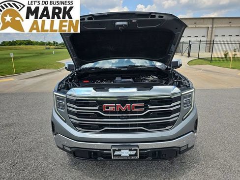 Used 2024 GMC Sierra 1500 SLT w/ SLT Premium Plus Package AWD/4WD image 31