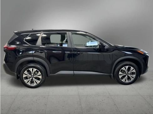 Used 2023 Nissan Rogue SV AWD/4WD image 6