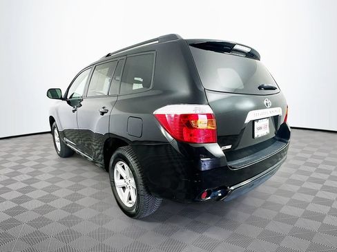 Used 2010 Toyota Highlander 2WD w/ Cold Weather Pkg image 7