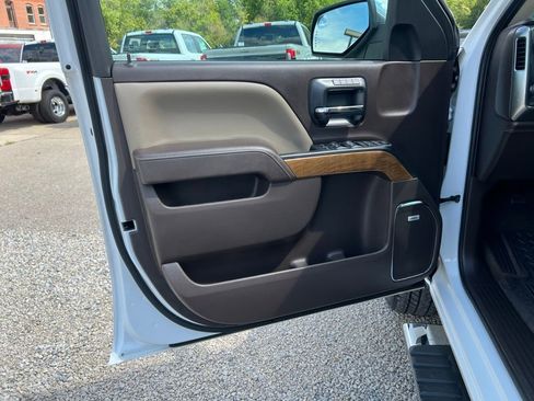 Used 2018 Chevrolet Silverado 1500 LTZ w/ Sport Package image 11