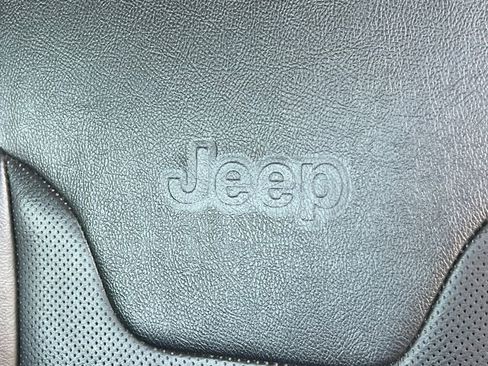 Used 2020 Jeep Compass Limited AWD/4WD image 13