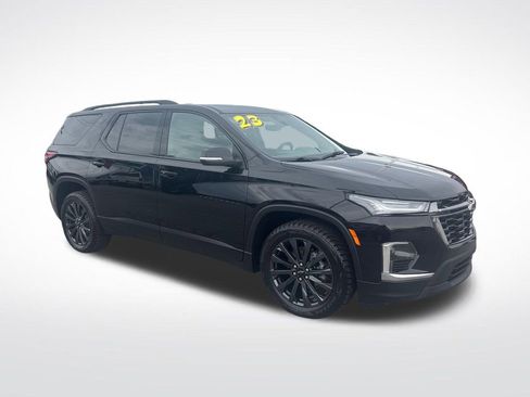 Used 2023 Chevrolet Traverse RS w/ LPO, Floor Liner Package AWD/4WD image 10