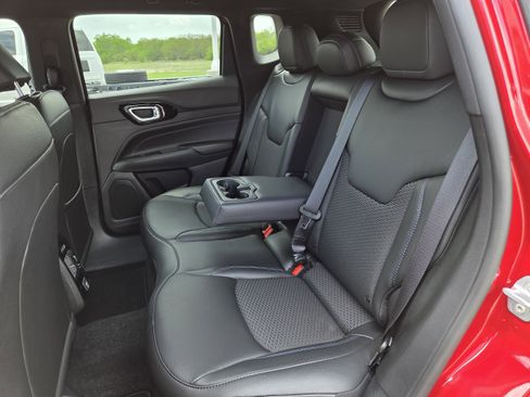 New 2026 Jeep Compass Latitude image 23