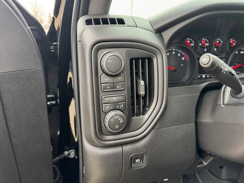 New 2026 Chevrolet Silverado 1500 Custom w/ LPO, Dark Essentials Package AWD/4WD image 19