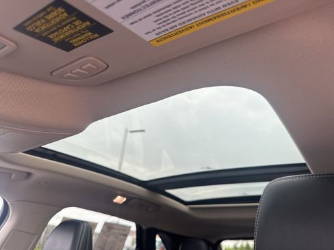 Used 2020 Ford Escape Titanium w/ Titanium Premium Package 2.0 FWD image 41