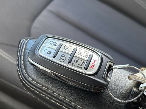Used 2024 Chrysler Voyager LX FWD image 26