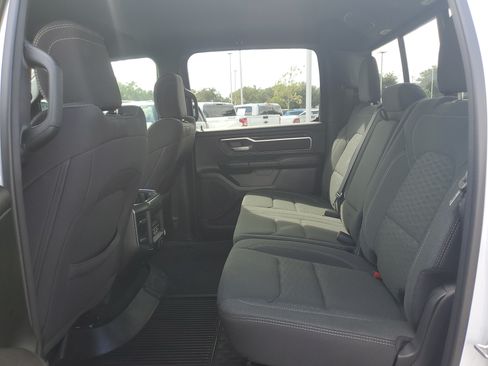 Used 2025 RAM 1500 Big Horn AWD/4WD image 9
