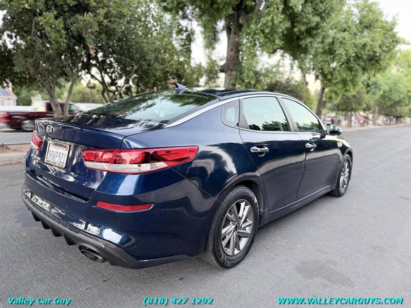 Used 2019 Kia Optima LX FWD image 4