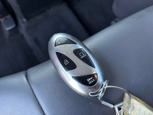 Used 2025 Hyundai Santa Fe SEL FWD image 25