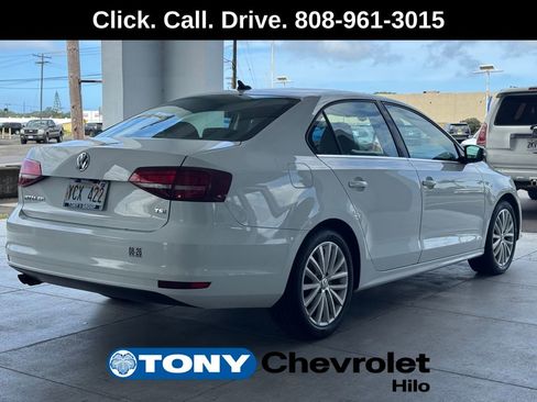 Used 2016 Volkswagen Jetta SEL w/ Lighting Package FWD image 5