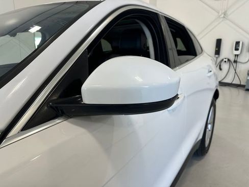 Used 2019 Jaguar F-PACE Premium AWD/4WD image 12