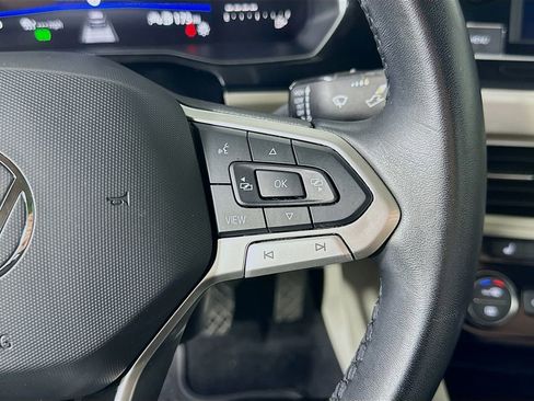Used 2023 Volkswagen Jetta SE FWD image 23