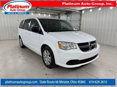 Used 2017 Dodge Grand Caravan SE FWD image 7