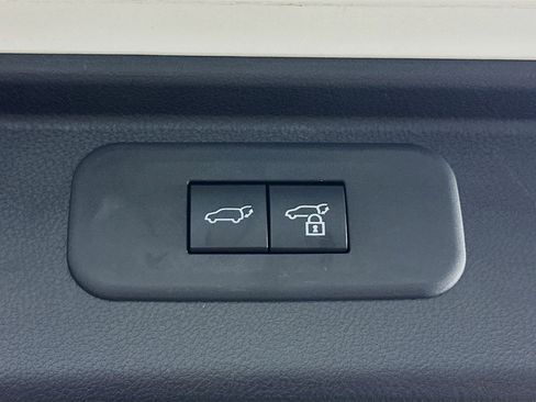 Used 2025 Toyota Grand Highlander FWD image 29