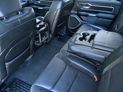 Used 2020 RAM 1500 Laramie AWD/4WD image 13