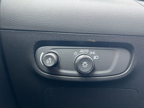 Used 2025 Buick Encore GX Preferred image 14