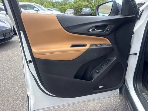 Used 2019 Chevrolet Equinox Premier FWD image 10