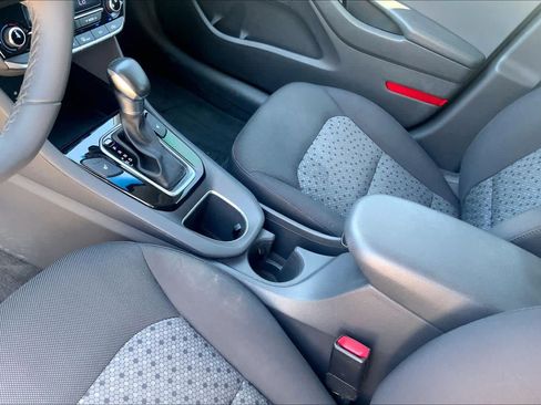 Used 2017 Hyundai Ioniq SEL FWD image 16