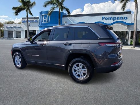 Used 2024 Jeep Grand Cherokee Laredo w/ Trailer Tow Package image 4