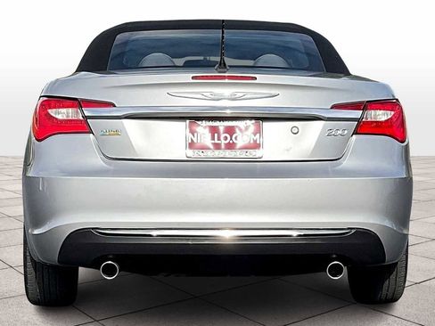 Used 2013 Chrysler 200 Touring image 7