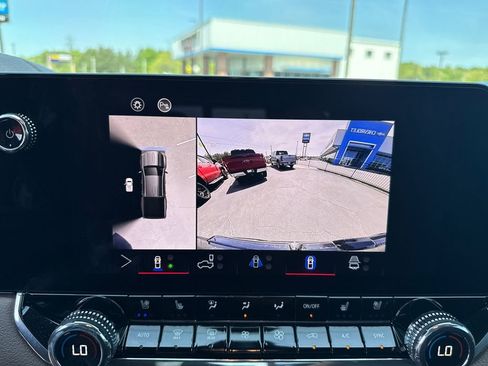 Used 2024 GMC Canyon Denali w/ LPO, Denali Black Edition AWD/4WD image 30