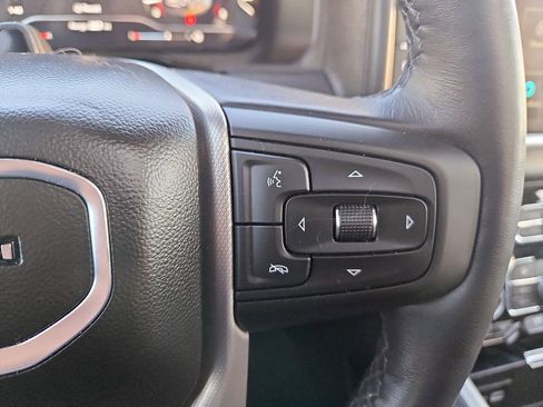 Used 2024 GMC Yukon Denali w/ Advanced Technology Package image 16