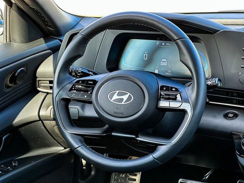 Used 2025 Hyundai Elantra Sport w/ Cargo Package FWD image 29