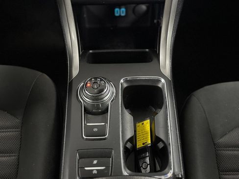 Used 2020 Ford Fusion SE FWD image 17
