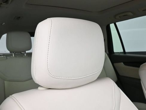 Certified 2023 Cadillac XT6 Premium Luxury FWD image 19
