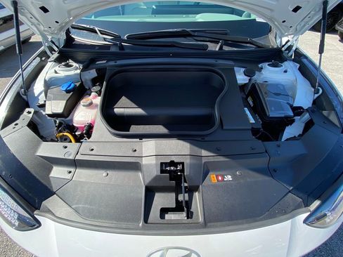 New 2025 Hyundai Ioniq 6 SEL RWD image 32