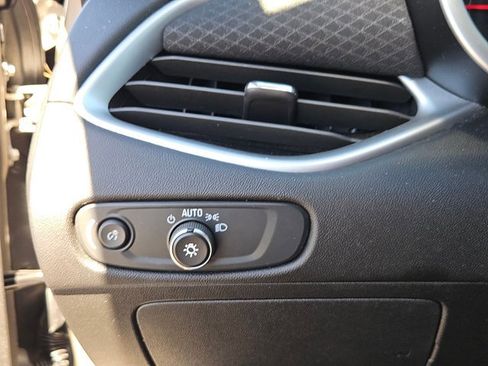 Used 2023 Chevrolet Malibu LT image 15