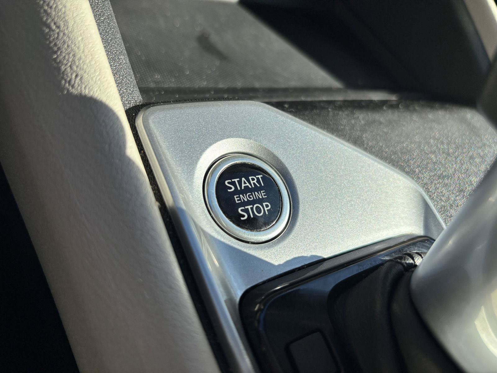 Used 2025 Nissan Altima 2.5 SV FWD image 28