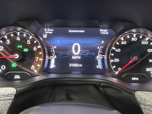 Used 2023 Jeep Compass Latitude w/ Convenience Group AWD/4WD image 16