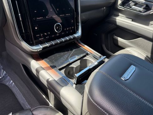 Used 2026 GMC Yukon XL Denali w/ Sun & Power Step Package AWD/4WD image 13