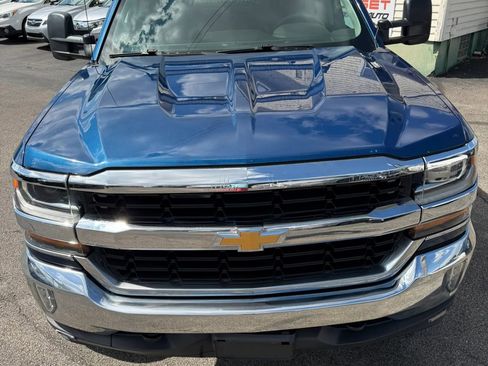 Used 2017 Chevrolet Silverado 1500 LT w/ All Star Edition AWD/4WD image 12