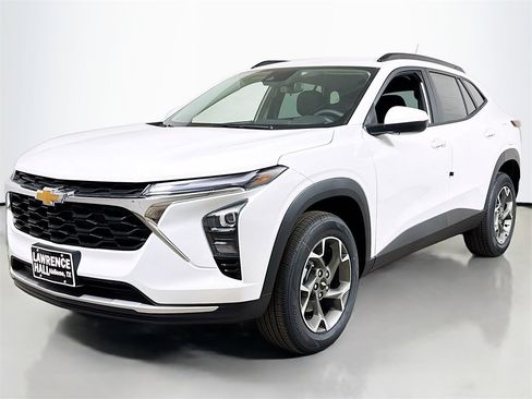 New 2026 Chevrolet Trax LT w/ Driver Confidence Package image 1