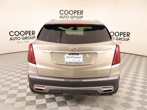 Used 2023 Cadillac XT5 Premium Luxury w/ Technology Package AWD/4WD image 22