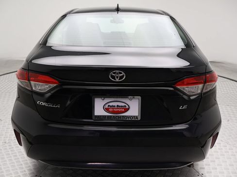 Used 2022 Toyota Corolla LE FWD image 10