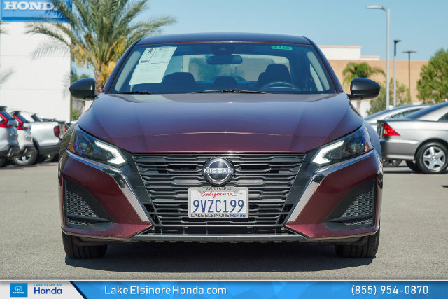 Used 2025 Nissan Altima 2.5 SV FWD image 3