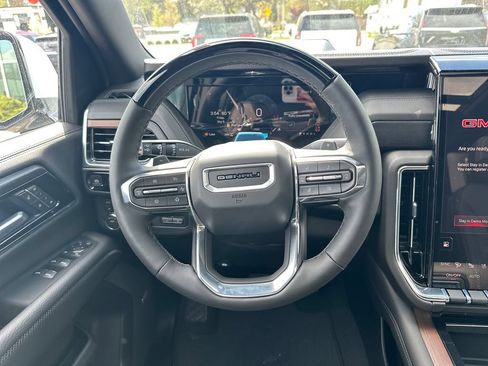 New 2026 GMC Yukon XL Denali w/ Denali Reserve Package AWD/4WD image 14